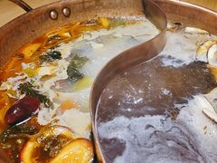 -洱火云南酸菜牛肉火锅(石景山当代商城店)