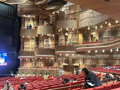 -交通银行前滩31演艺中心