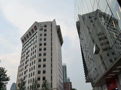 -麦当劳(展览路店)