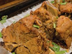 东镇烤龙骨-老东镇啤酒屋海鲜加工·蒸汽海鲜·海鲜烧烤(台东店)