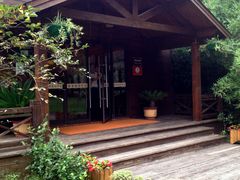 游客休息处-合肥滨湖国家森林公园