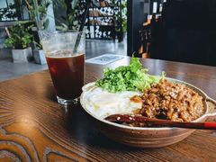 台式卤肉饭-咖啡·湖(德清店)