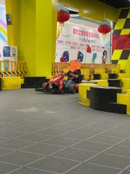 -红尾狐儿童卡丁车俱乐部(居然之家店)