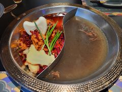 -廖掌柜·重庆鲜货火锅(上海首店)