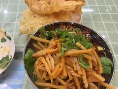 -红鼻子桂林米粉(金唐新光界店)
