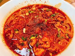 水煮肉片-川人川菜馆·小龙虾·鲜虾现做(黄山路店)