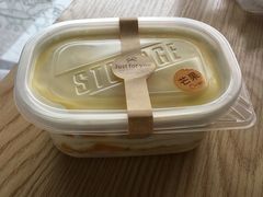 -蜜蜂小象·榴莲千层蛋糕(时代汇11栋店)