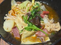 -万记麻辣烫国展总店