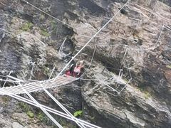 -贵阳猴耳天坑·极限酷玩公园