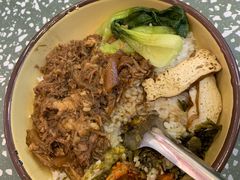 招牌猪脚剁椒卤汁拌饭-流浪地图剁椒卤汁拌饭(未来城购物广场店)