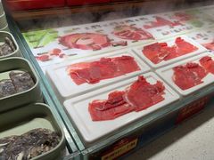 -四囍码头海鲜烧烤自助火锅(外滩南京东路悦荟广场店)