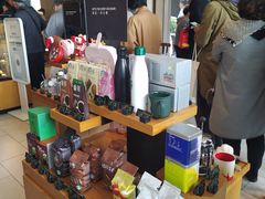 零售区-星巴克(新达汇三林店)