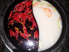 鸳鸯锅-井格重庆火锅(临平银泰城店)