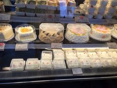 -红宝石·鲜奶小方·海派西点房(金杨店)