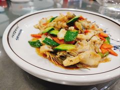 生炒鱼头-广迎居老正兴菜馆