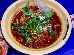 -马路边边串串香(苗栗路店)