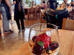 -ROAST coffee & eatery