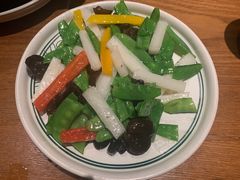 -云海肴·汽锅鸡·云南菜(天山百盛优客店)