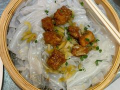 榨菜排骨蒸陈村粉-悦湖公馆