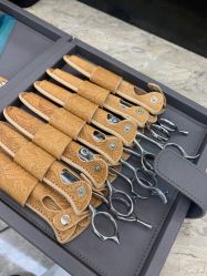 -AKOZO Beauty Salon