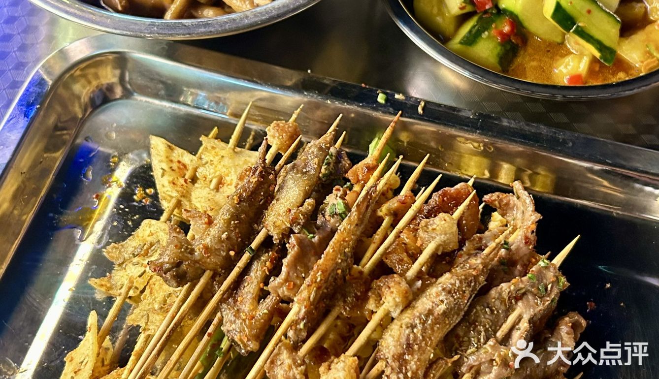 夏天夜晚必不可少的烧烤！