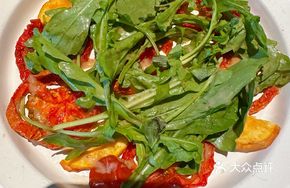 Dry-Smoked Farm Tomato Salad