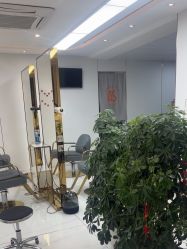 -阿三造型烫染•接发