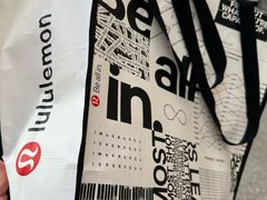 -lululemon(万象城店)