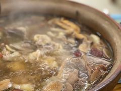 -威邵鸡煲(西华路总店)