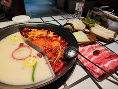 -朱光玉火锅馆(小寨原力场店)