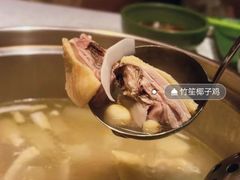 -润园四季椰子鸡火锅(海上世界店)