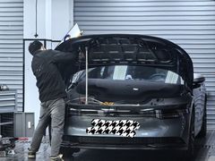 -鲨鱼皮汽车凹陷玻璃修复(静安店)