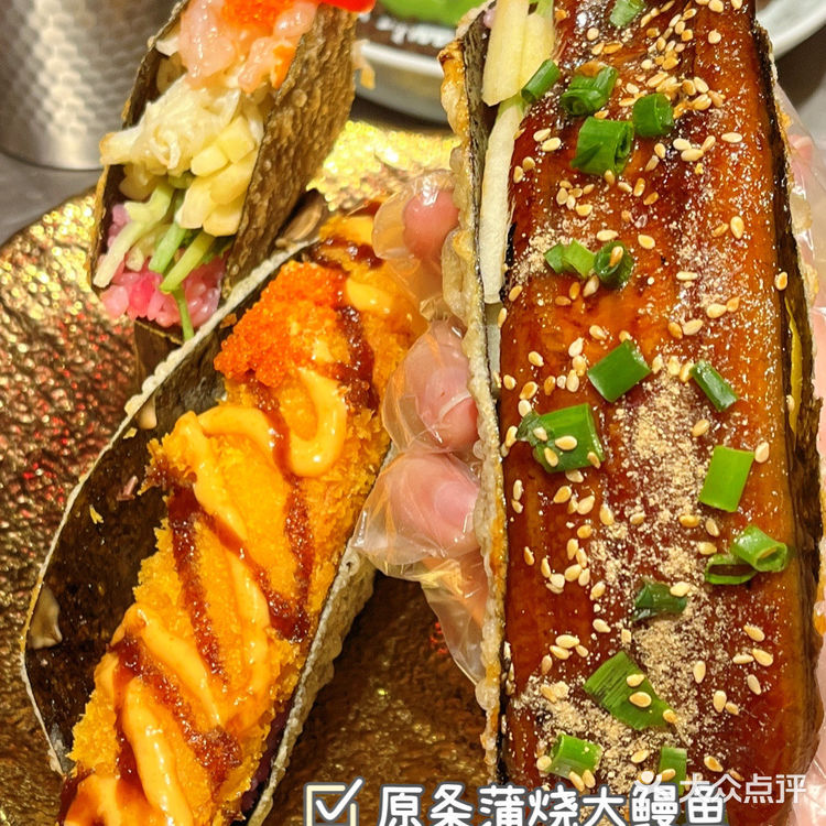 广州美食  比脸还大的巨型鳗鱼日式taco