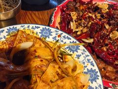 -柴窝堡22号辣子鸡·传承新疆菜