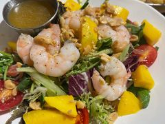 鲜柚芒果爆沙拉-HELLO 27 意面·沙拉·帕尼尼