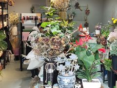 -何兮花店·气球派对鲜花店(马桥银春路万科城店)