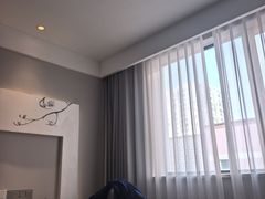 -白玉兰酒店(上海田子坊马当路地铁站店)