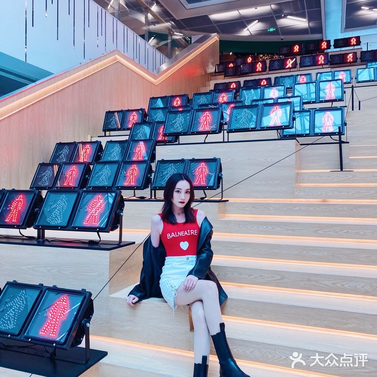 魔都探店|打卡新晋潮流新地标-上海广场
