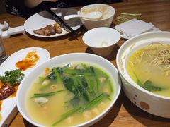 -金枝玉叶上海人家食府(三里河店)