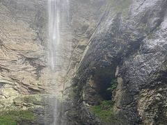 -燕子河大峡谷天坑仙境