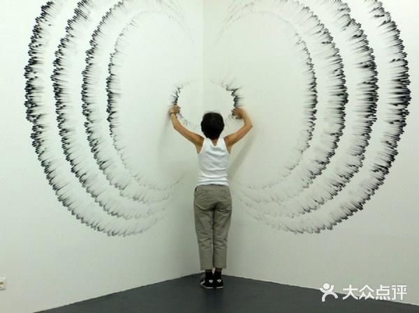 OMG！看大神用手指作画！