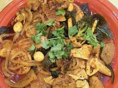 -哈海英麻辣烫(中华西路步行街店)