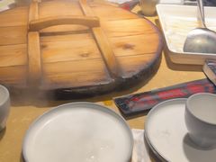 -万里闯关东铁锅炖菜馆(高新旗舰店)