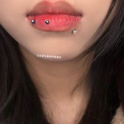 -AI艾耳·专业手工耳洞·穿孔美学馆