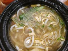 -丽虹云南过桥米线(兴工街店)