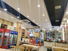 大堂-江城燕子大排档(江汉路步行街店)