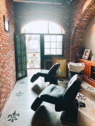 -THE BARN大屋理发馆