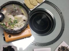 -墨脱石锅椰子鸡•香草鸭•东山羊(大东海店)