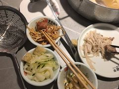 -宴全牛粤来越牛潮汕鲜牛肉火锅(海州万达广场店)