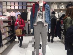 -优衣库(上海正大广场店)